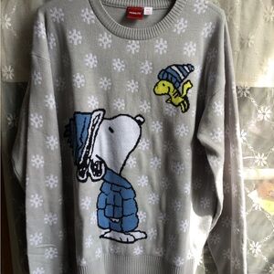 Peanuts Men’s Light Gray Crewneck Sweater with Blue and Yellow Graphics